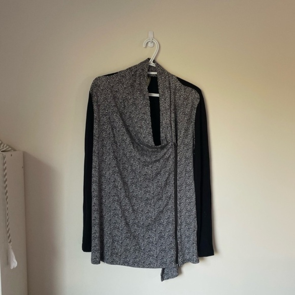 Large Thyme Maternity Light Jacket